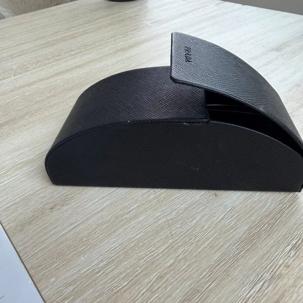 Prada Sunglasses - Picture 4 of 10